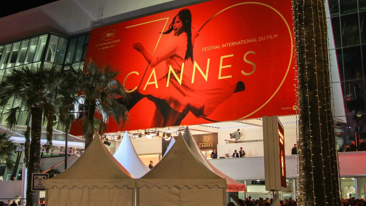 Ciemne chmury gromadzą się nad festiwalem w Cannes - tak francuskie media komentują pojawiające się pogłoski na temat nowej fali MeToo w środowisku filmowym.