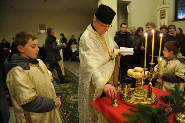 Wigilia w cerkwi greckokatolickiej. Fot. Łukasz Szełemej [Radio Szczecin] [6.01.2013] Wigilia Bożego Narodzenia w Kościele wschodnim