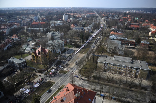 Największy w Polsce Marsz dla Życia w Szczecinie. Fot. Łukasz Szełemej [Radio Szczecin] [14.04.2013] Największy w Polsce Marsz dla Życia w Szczecinie