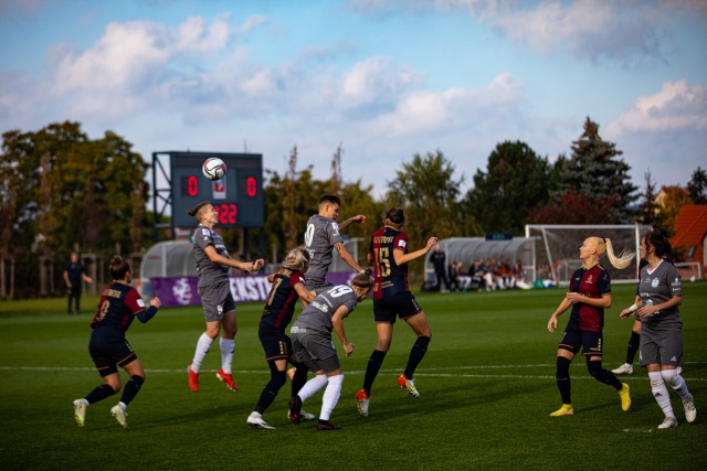 146 Plener Migawki - fot. Andrzej Kutys (2) [15.10.2022] 146. Plener Migawki - Ekstraklasa kobiet Pogoń Szczecin vs. Sportis KKS Bydgoszcz