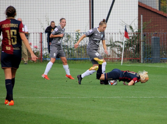 146 Plener Migawki - fot. Iwona Mindykowska (3) [15.10.2022] 146. Plener Migawki - Ekstraklasa kobiet Pogoń Szczecin vs. Sportis KKS Bydgoszcz