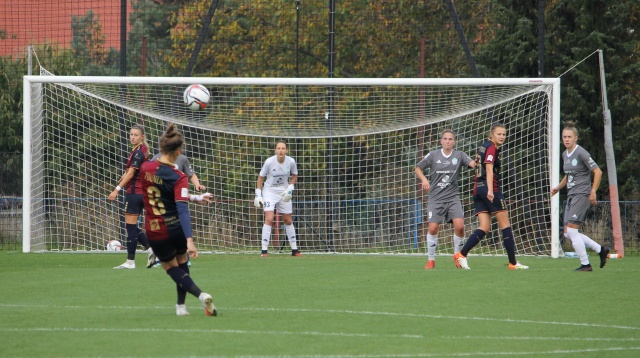 146 Plener Migawki - fot. Iwona Mindykowska (4) [15.10.2022] 146. Plener Migawki - Ekstraklasa kobiet Pogoń Szczecin vs. Sportis KKS Bydgoszcz