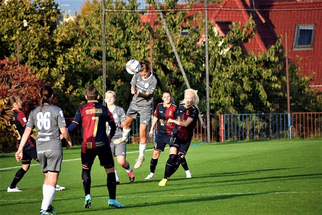 146 Plener Migawki - fot. Janusz Paluch (11) [15.10.2022] 146. Plener Migawki - Ekstraklasa kobiet Pogoń Szczecin vs. Sportis KKS Bydgoszcz