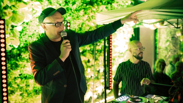 Dj MR. JAZZEK – Jacek Janaszkiewicz i dj MIQRO – Mirosław Grzybowski . Fot. Jarosław Gaszyński MR. JAZZEK | „Koncentruję się na tym, żeby przeżyć kolejne 50 lat. To były ekstra urodziny...” [POSŁUCHAJ, ZDJĘCIA]