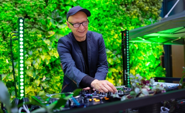 Dj MR. JAZZEK – Jacek Janaszkiewicz. Fot. Robert Stachnik [Radio Szczecin] MR. JAZZEK | „Koncentruję się na tym, żeby przeżyć kolejne 50 lat. To były ekstra urodziny...” [POSŁUCHAJ, ZDJĘCIA]