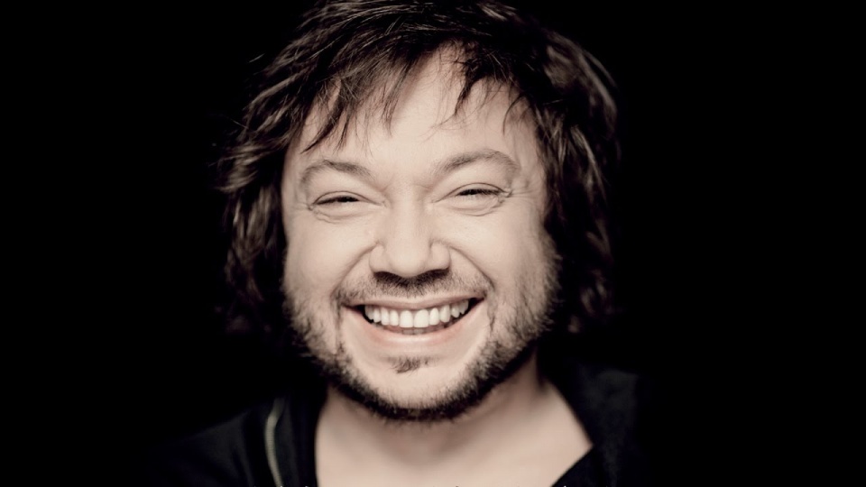 Mieczysław Szcześniak – wokalista, kompozytor, aranżer, producent muzyczny. Fot. [Archiwum Artysty]
