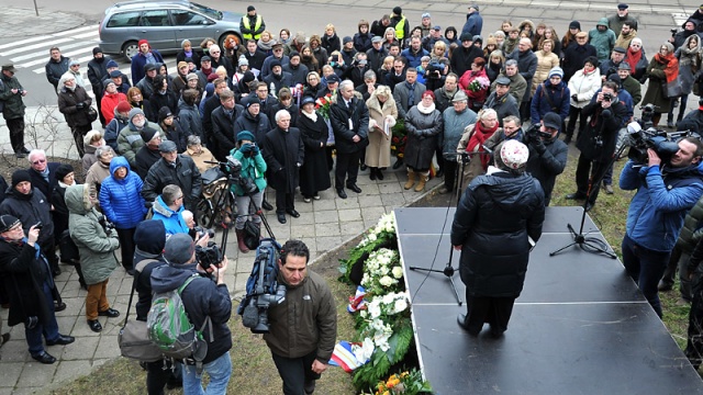 "Obecność Nieobecnych" - Dzień Pamięci Ofiar Deportacji. Fot. Łukasz Szełemej [Radio Szczecin] Nie wiem, jak wyglądała, ale widzę jej twarz...