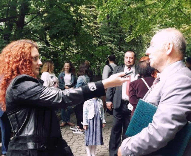 Maria Pyż z Januszem Balickim - Prezesem Polskiego Towarzystwa Opieki nad Grobami Wojskowymi. Fot. ze zbiorów prywatnych Galeria