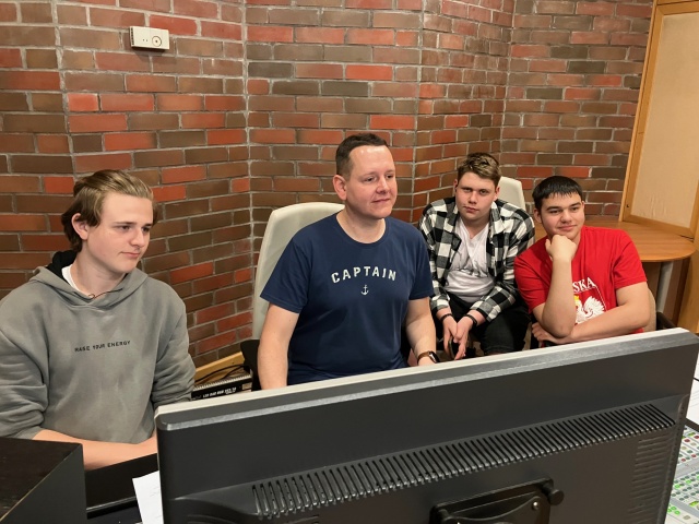Warsztaty realizatorskie. Fot. Agata Rokicka [Radio Szczecin] 6.07.2023 - Najpierw podróż w wyobraźni, potem Stoewerem, Smykiem i Junakiem