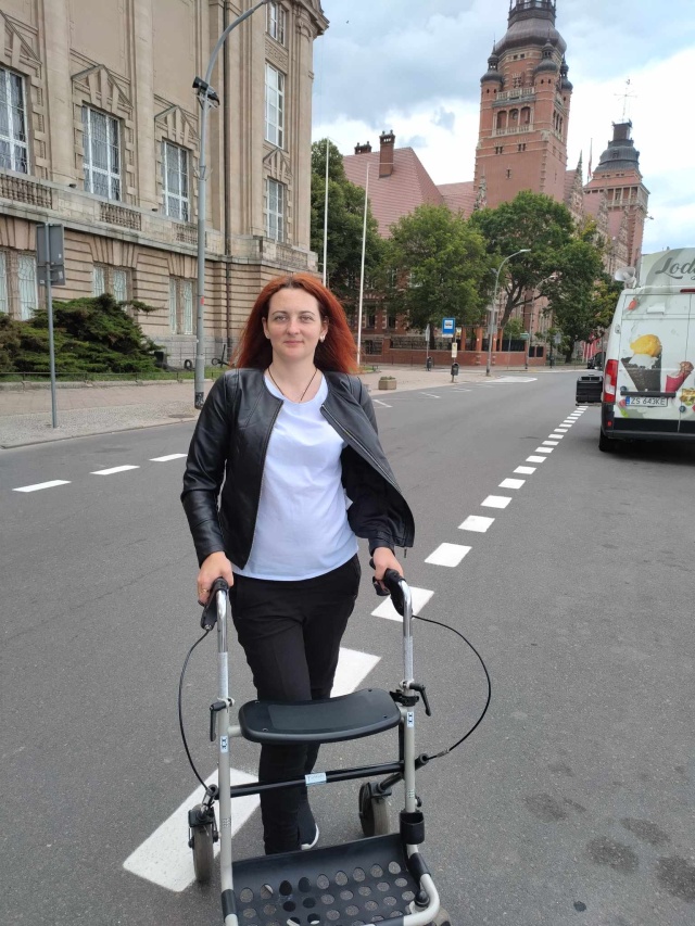 Maria Pyż na Wałach Chrobrego. Fot. Agata Rokicka [Radio Szczecin] Zwiedzanie Szczecina z Tomaszem Wieczorkiem