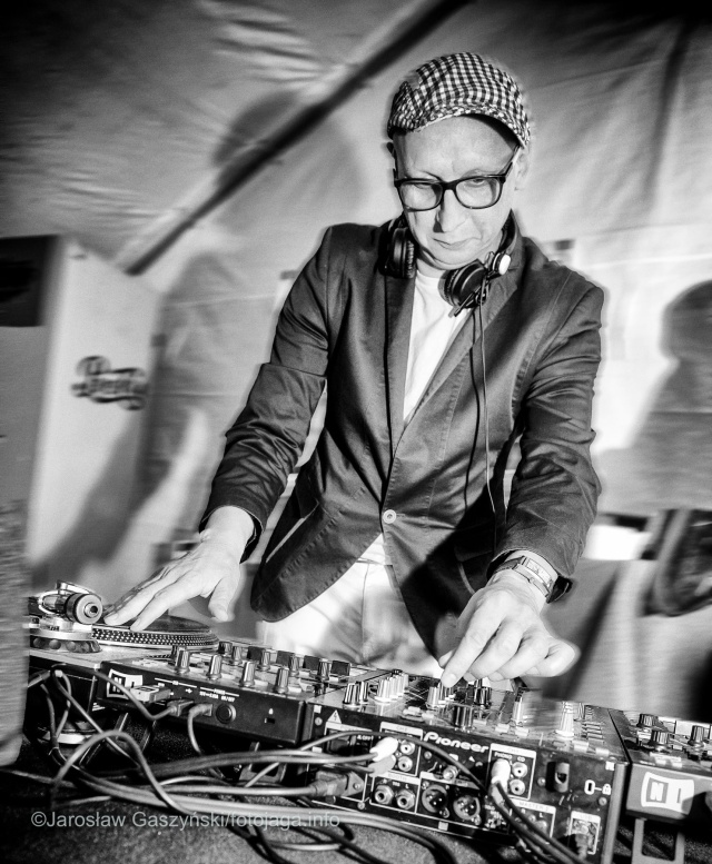 MR. JAZZEK dj – Jacek Janaszkiewicz. Fot. Materiały prasowe artysty MR. JAZZEK dj | „27 lipca zapraszam na moje pięćdziesiąte urodziny...” [ROZMOWA z ARTYSTĄ, ZDJĘCIA]