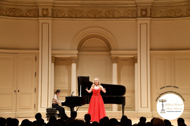 Weronika Włodarczyk – mezzosopranistka i Lianhua Chi – pianistka koncertują w nowojorskiej Carnegie Hall. Fot. Materiały prasowe organizatora Weronika Włodarczyk | „Spełniło się moje największe marzenie. Zadebiutowałam w słynnej nowojorskiej Carnegie Hall...” [ROZMOWA z ARTYSTKĄ, ZDJĘCIA]