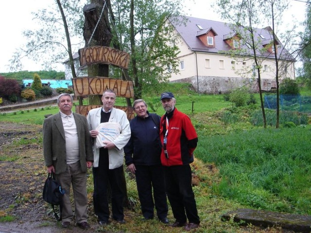 Fot. Zdzislaw Tararako 06.JPG [22.05.2010] Rolnictwo na terenach podgórskich