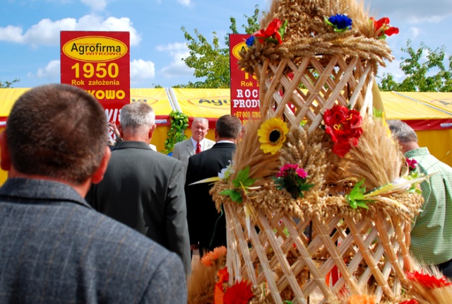 Dożynki 2008 w Agrofirmie Witkowo - fot. Łukasz Szełemej [PRS] 11.JPG 