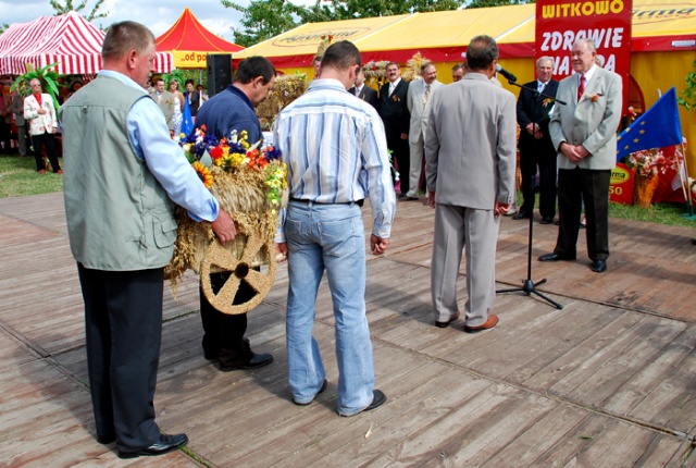 Dożynki 2008 w Agrofirmie Witkowo - fot. Łukasz Szełemej [PRS] 13.JPG 