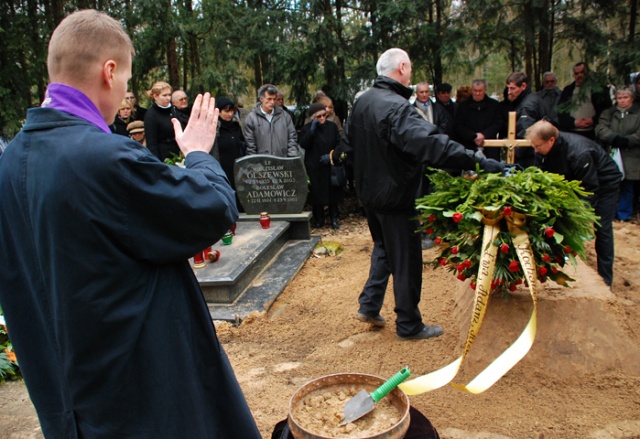 Pogrzeb Zbigniewa Bienioszka - fot. Lukasz Szelemej 10.JPG 