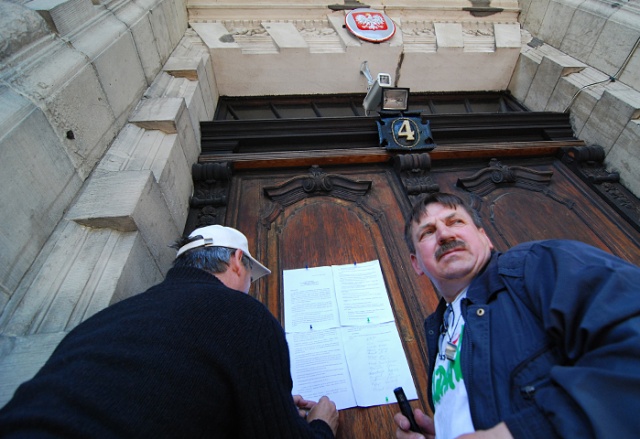 Protest rolnikow w centrum Szczecina - fot. Lukasz Szelemej 19.JPG 