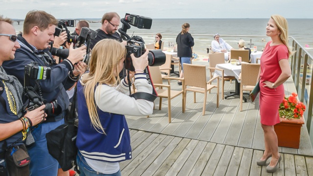 Fot. Jarosław Gaszyński [Radio Szczecin] Gwiazdy w Międzyzdrojach rozdają autografy i jedzą maliny [ZDJĘCIA]