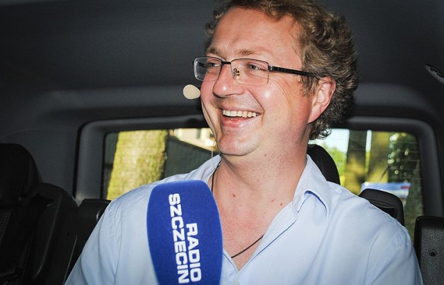 Kabaret Moralnego Niepokoju był gościem poranka Radia Szczecin z Trzęsacza. Fot. Piotr Sikora [Radio Szczecin] Kabaret Moralnego Niepokoju w Radiu Szczecin [ZDJĘCIA]