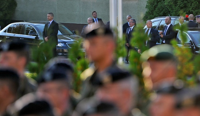 W obliczu rosyjskiej agresji, NATO musiało zmienić priorytety - mówił podczas konferencji w Koszarach Bałtyckich w Szczecinie prezydent Bronisław Komorowski. Fot. Łukasz Szełemej [Radio Szczecin] O priorytetach Sojuszu mówił w Koszarach Bałtyckich prezydent RP [ZDJĘCIA, WIDEO]
