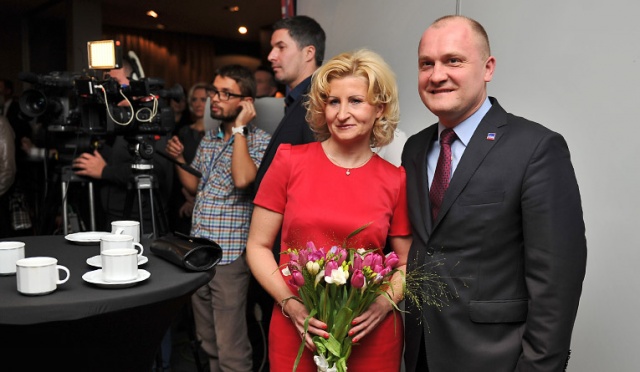 Sztab wyborczy Piotra Krzystka. Fot. Łukasz Szełemej [Radio Szczecin] Piotr Krzystek wybrany na trzecią kadencję [ZDJĘCIA, WIDEO]