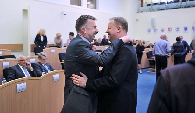 Sejmik Województwa Zachodniopomorskiego. Fot. Łukasz Szełemej [Radio Szczecin] Teresa Kalina została wybrana przewodniczącą sejmiku [ZDJĘCIA]