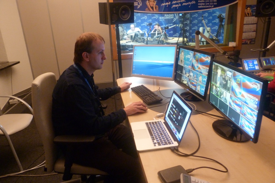 Relacja live od kuchni. Fot. Radio Szczecin