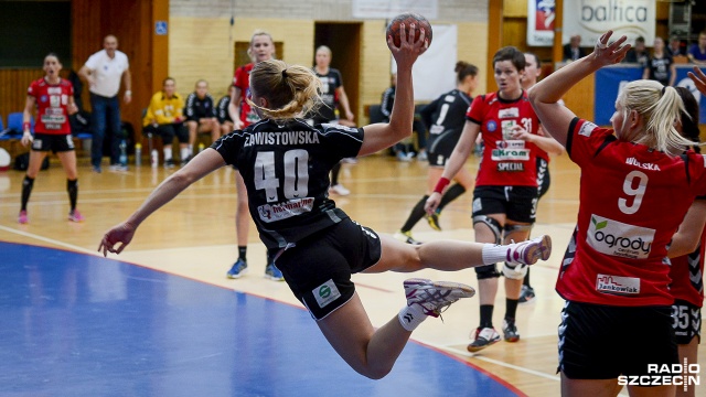 Pogoń Baltica - Start Elbląg 32:29. Fot. Jarosław Gaszyński [Radio Szczecin] Doskonały start szczypiornistek Pogoni Baltica [ZDJĘCIA]