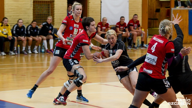 Pogoń Baltica - Start Elbląg 32:29. Fot. Jarosław Gaszyński [Radio Szczecin] Doskonały start szczypiornistek Pogoni Baltica [ZDJĘCIA]
