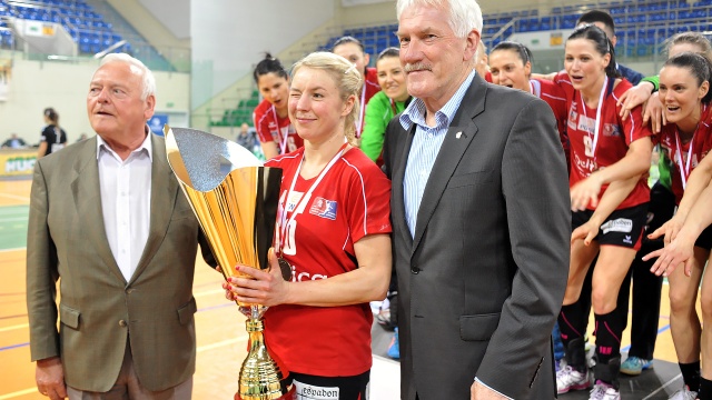 Piłkarki ręczne Pogoni Baltica zdobyły brązowy medal Mistrzostw Polski. Fot. Adrian Sajko/info.elblag.pl Sukces szczypiornistek Pogoni. Mamy brąz! [ZDJĘCIA, WIDEO]