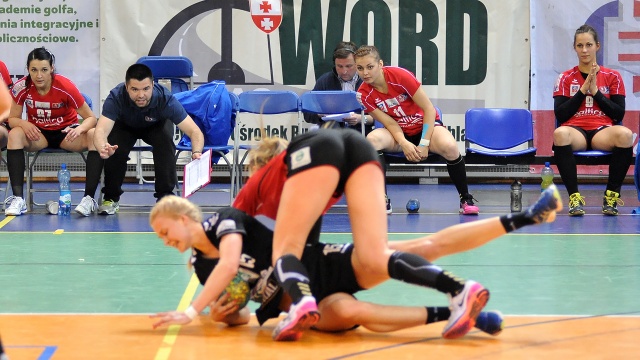 Piłkarki ręczne Pogoni Baltica zdobyły brązowy medal Mistrzostw Polski. Fot. Adrian Sajko/info.elblag.pl Sukces szczypiornistek Pogoni. Mamy brąz! [ZDJĘCIA, WIDEO]