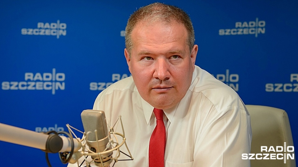 Dyskusja na temat Antoniego Macierewicza to straszenie - tak kontrowersje wokół kandydata na ministra obrony narodowej w rządzie Beaty Szydło skomentował w "Rozmowach pod krawatem" poseł PiS, Leszek Dobrzyński. Fot. Jarosław Gaszyński [Radio Szczecin/Arch
