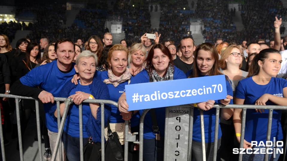 Koncert z okazji "siedemdziesiątki" Radia Szczecin wystartował po godzinie 17. Fot. Jarosław Gaszyński [Radio Szczecin]
