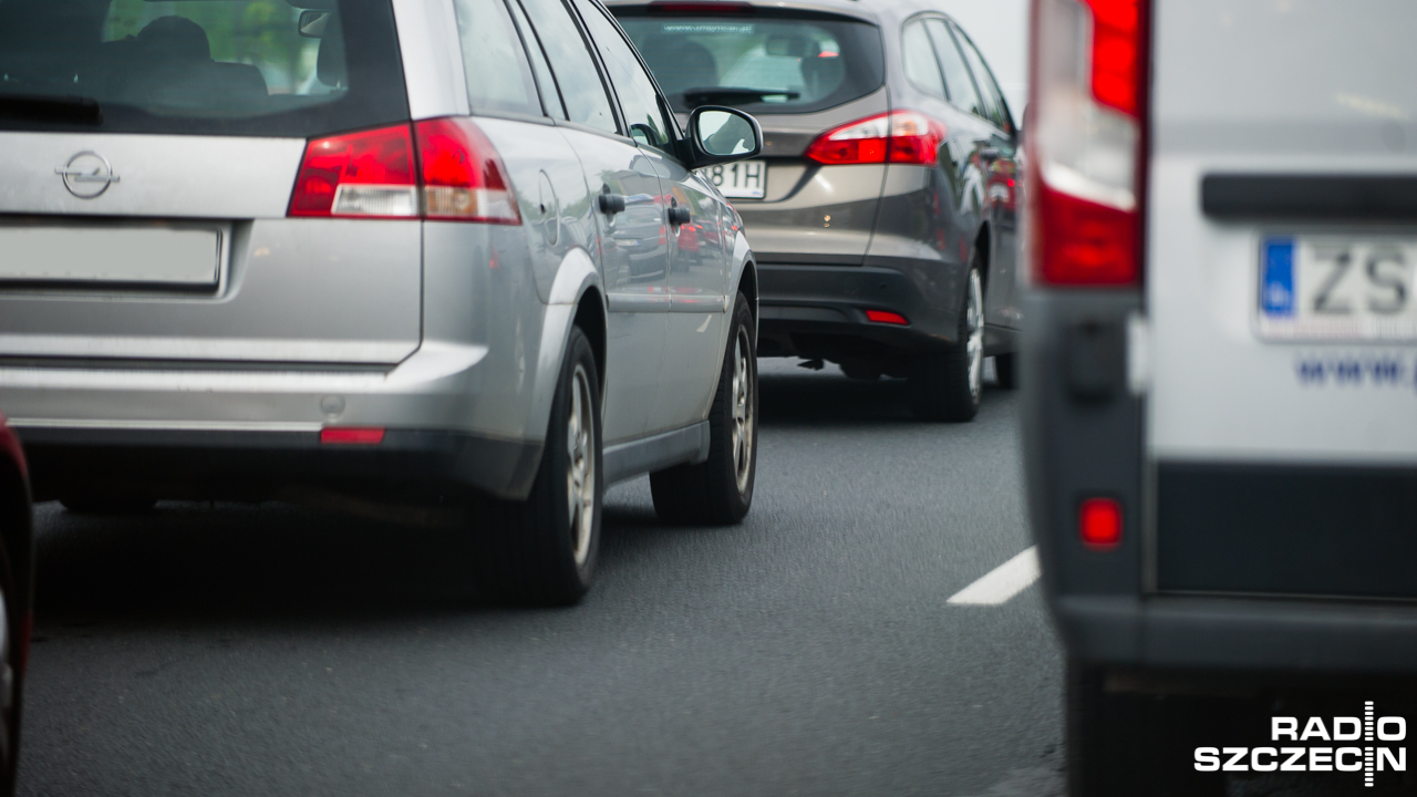 Rośnie korek na szczecińskim fragmencie autostrady A6. To w związku z weekendowymi powrotami znad morza.