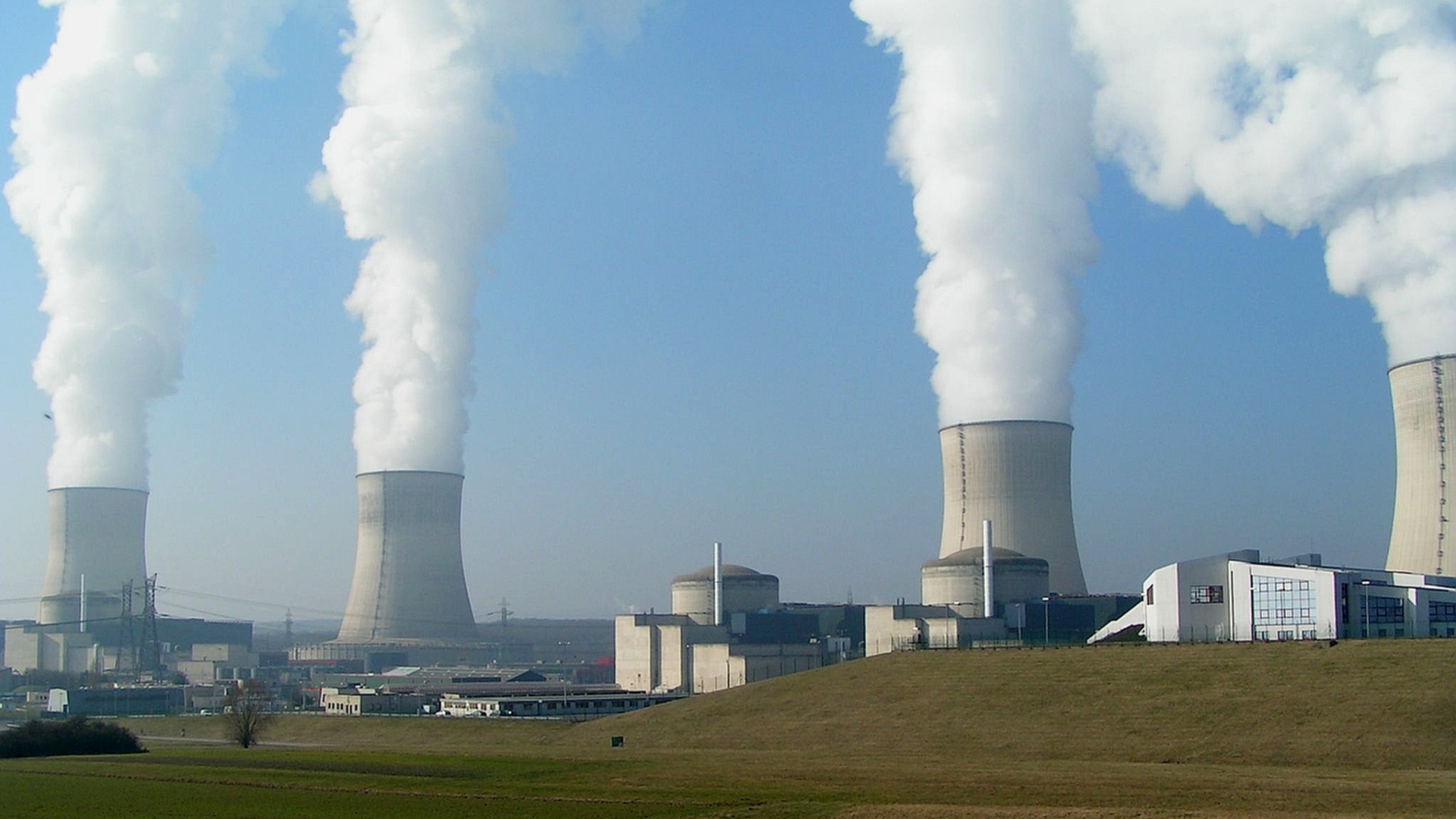 Rozwój energetyki jądrowej w Polsce jest konieczny ze względów strategicznych - uważa wiceminister aktywów państwowych Artur Soboń.
