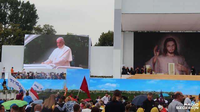 Papież Franciszek spotkał się z młodymi. Fot. Piotr Kołodziejski [Radio Szczecin] Papież Franciszek spotkał się z młodymi [WIDEO, ZDJĘCIA]