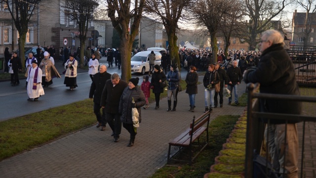 Pogrzeb Łukasza Urbana - kierowcy, który zginął w zamachu terrorystycznym w Berlinie. Fot. Łukasz Szełemej [Radio Szczecin] Tłumy pożegnały kierowcę zabitego w zamachu terrorystycznym w Berlinie [WIDEO, ZDJĘCIA]