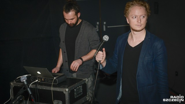 Piosenka do radiowego serialu już po premierze [POSŁUCHAJ]