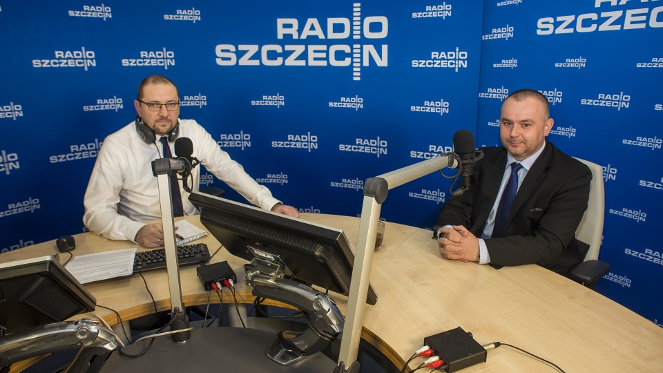 Paweł Mucha był gościem "Rozmów pod krawatem". Fot. Piotr Sawiński [Radio Szczecin]