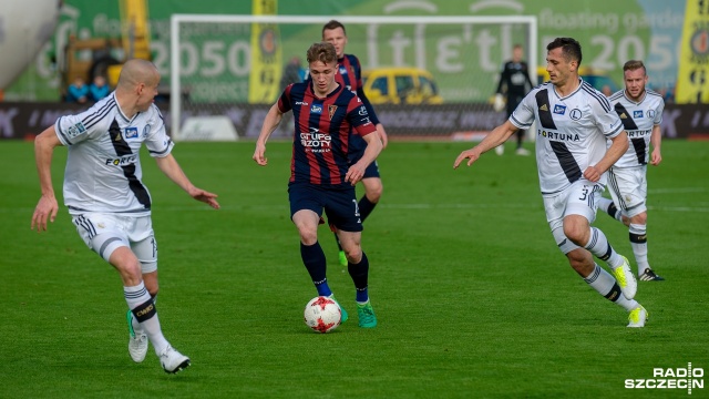Pogoń Szczecin przegrała z Legią Warszawa 0:2 (0:0) w kolejnym meczu grupy mistrzowskiej piłkarskiej Lotto Ekstraklasy. Fot. Olaf Nowicki [Radio Szczecin] Imponująca passa Legii trwa. Pogoń nie dała rady [ZDJĘCIA]