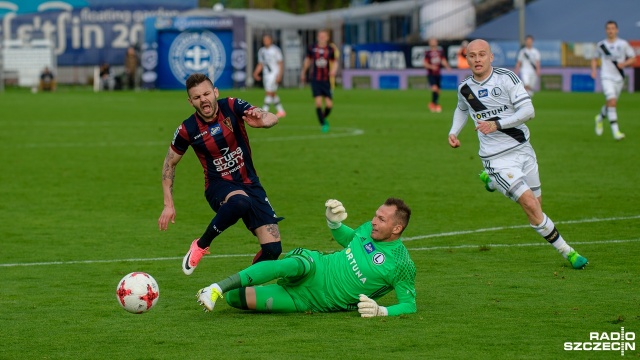 Pogoń Szczecin przegrała z Legią Warszawa 0:2 (0:0) w kolejnym meczu grupy mistrzowskiej piłkarskiej Lotto Ekstraklasy. Fot. Olaf Nowicki [Radio Szczecin] Imponująca passa Legii trwa. Pogoń nie dała rady [ZDJĘCIA]