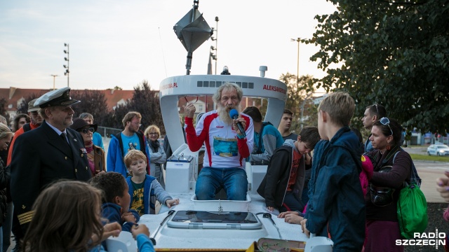 Spotkanie z Aleksandrem Dobą w Szczecinie. Fot. Weronika Łyczywek [Radio Szczecin] Były wspólne zdjęcia i gratulacje. Olek Doba spotkał się z fanami [ZDJĘCIA]