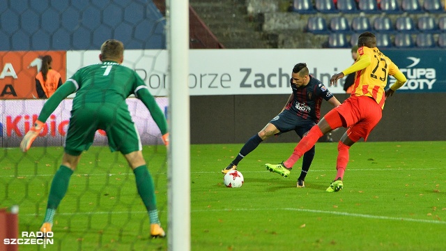 Pogoń Szczecin zremisowała z Koroną Kielce 0:0. Fot. Łukasz Szełemej [Radio Szczecin] Bez bramek z Koroną. Pogoń wciąż bez wygranej u siebie [WIDEO, ZDJĘCIA]