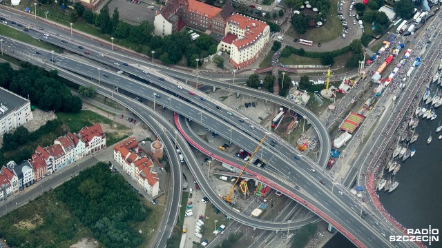 Jadąc Nabrzeżem Wieleckim nie wjedziemy na Trasę Zamkową