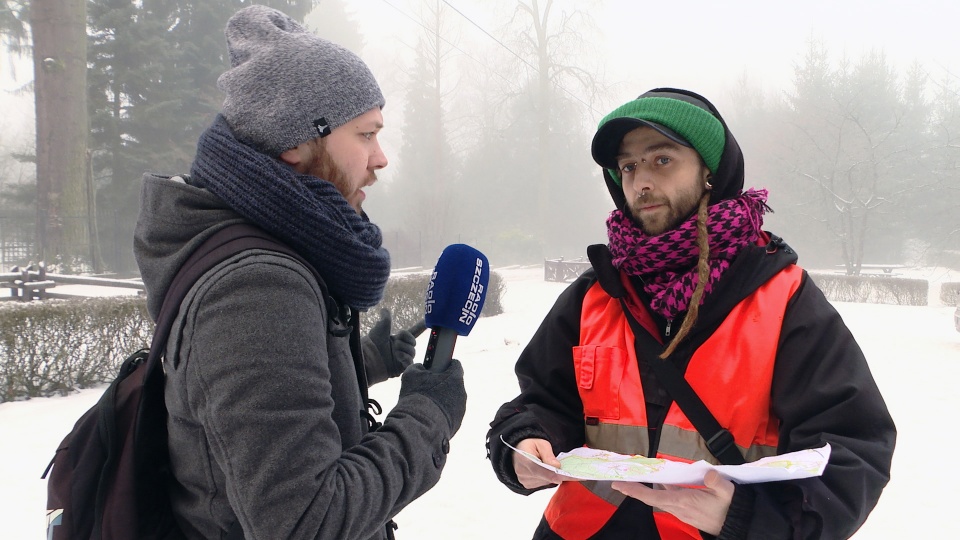 Działacze z Inicjatywy na Rzecz Zwierząt Basta przeszkodzili myśliwym w polowaniu w Glinnej w Puszczy Bukowej. Fot. Piotr Sawiński [Radio Szczecin]