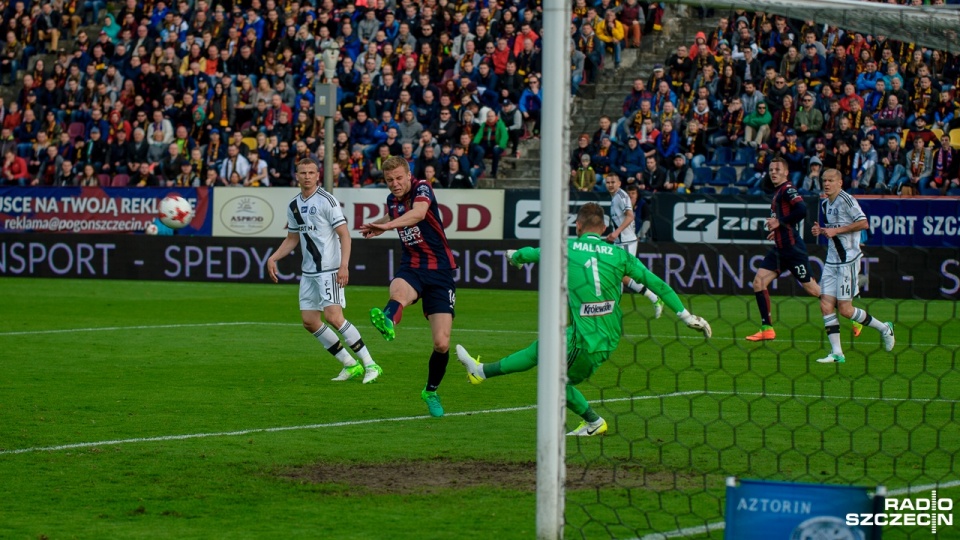 Pogoń Szczecin przegrała z Legią Warszawa 0:2 (0:0) w kolejnym meczu grupy mistrzowskiej piłkarskiej Lotto Ekstraklasy. Fot. Olaf Nowicki [Radio Szczecin]