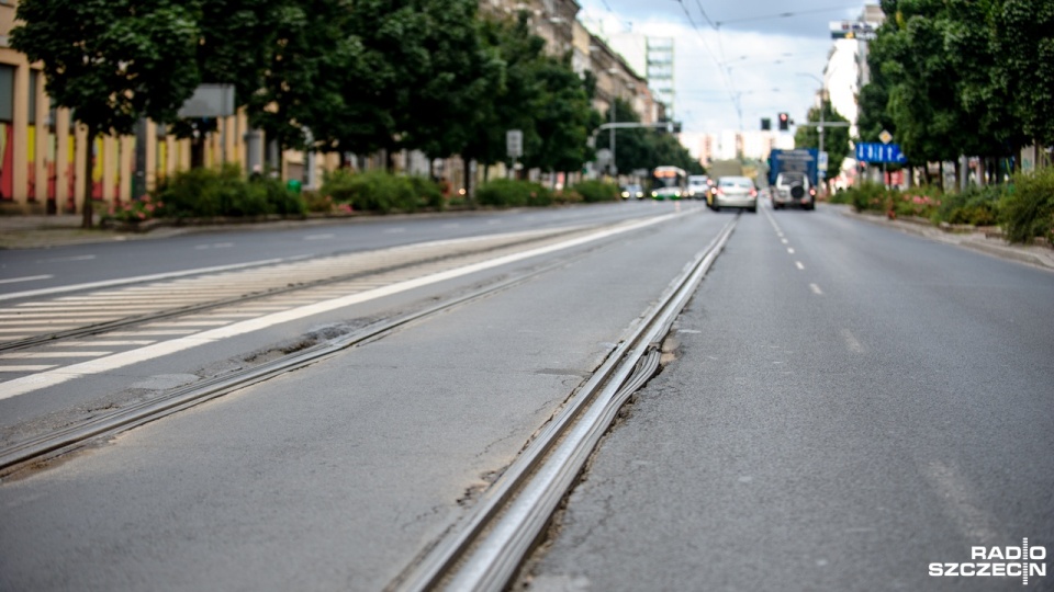 Remont ulicy Krzywoustego potrwa do 28 października. Rzecznik Tramwajów Szczecińskich zapewnia, że wykonawca zdąży przed dniem Wszystkich Świętych. Fot. Olaf Nowicki [Radio Szczecin]