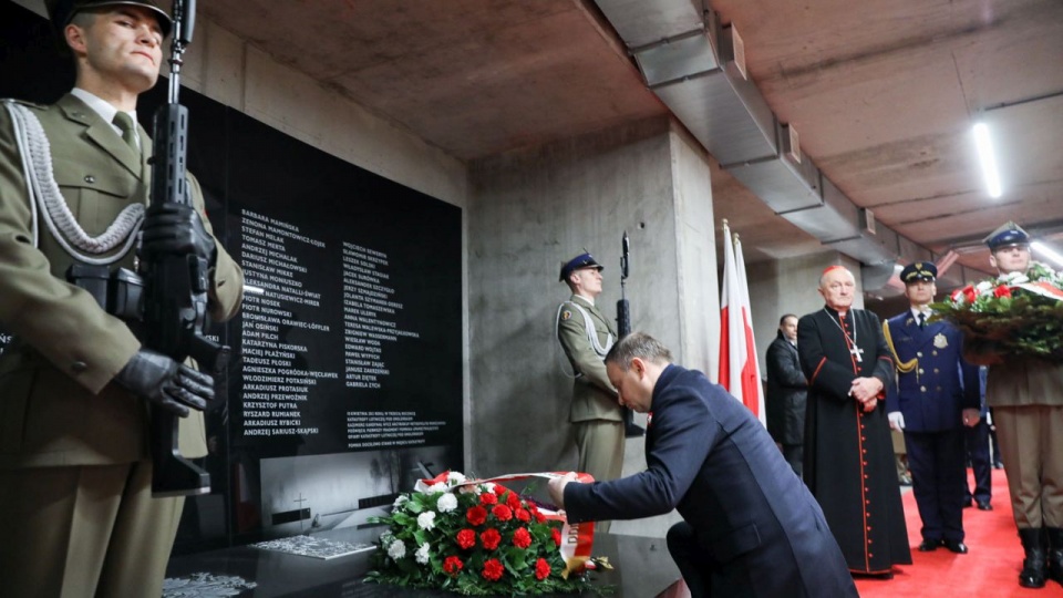 Złożenie wieńca w Panteonie Wielkich Polaków. Fot. Jakub Szymczuk / KPRP