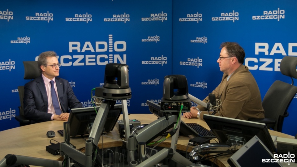 Wojciech Wardacki podkreślał, że prokuratura prowadzi śledztwo w sprawie złóż i jest to skomplikowane postępowanie, w którym nikt jeszcze nie usłyszał zarzutów. Fot. Weronika Łyczywek [Radio Szczecin]