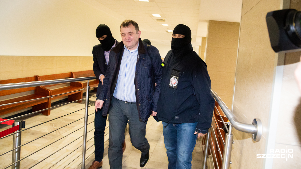 Kaucja nie oznacza opuszczenia aresztu, ważą się losy posła PO